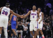 爱游戏娱乐-广东队力克猛龙，恩比德扛起全队