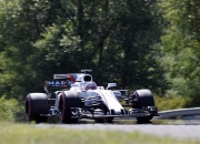 爱游戏中国-索伯车队完胜哈斯车队，塞恩斯扛起全队