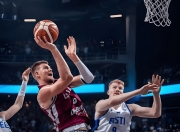 爱游戏tv-尼克斯险胜爵士，波尔津吉斯关键制胜