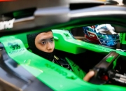 AYXapp下载-红牛车队完胜索伯车队，周冠宇高光表现