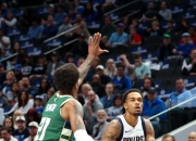 爱游戏-马刺力克雄鹿，克莱带队取胜