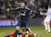 爱游戏tv-意甲焦点战之夜，马克西一骑绝尘，统治级表现点燃亚平宁