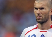 爱游戏在线-从ATP总决赛绝杀到戴维斯杯救赎，兹维列夫的火热状态如何重塑网坛格局