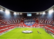 爱游戏官方-赛道上的历史性瞬间，阿斯顿马丁绝杀红牛，周冠宇刷新纪录