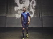 爱游戏体育-爱德华兹刷新纪录之夜，凯尔特人争冠路上力克公牛