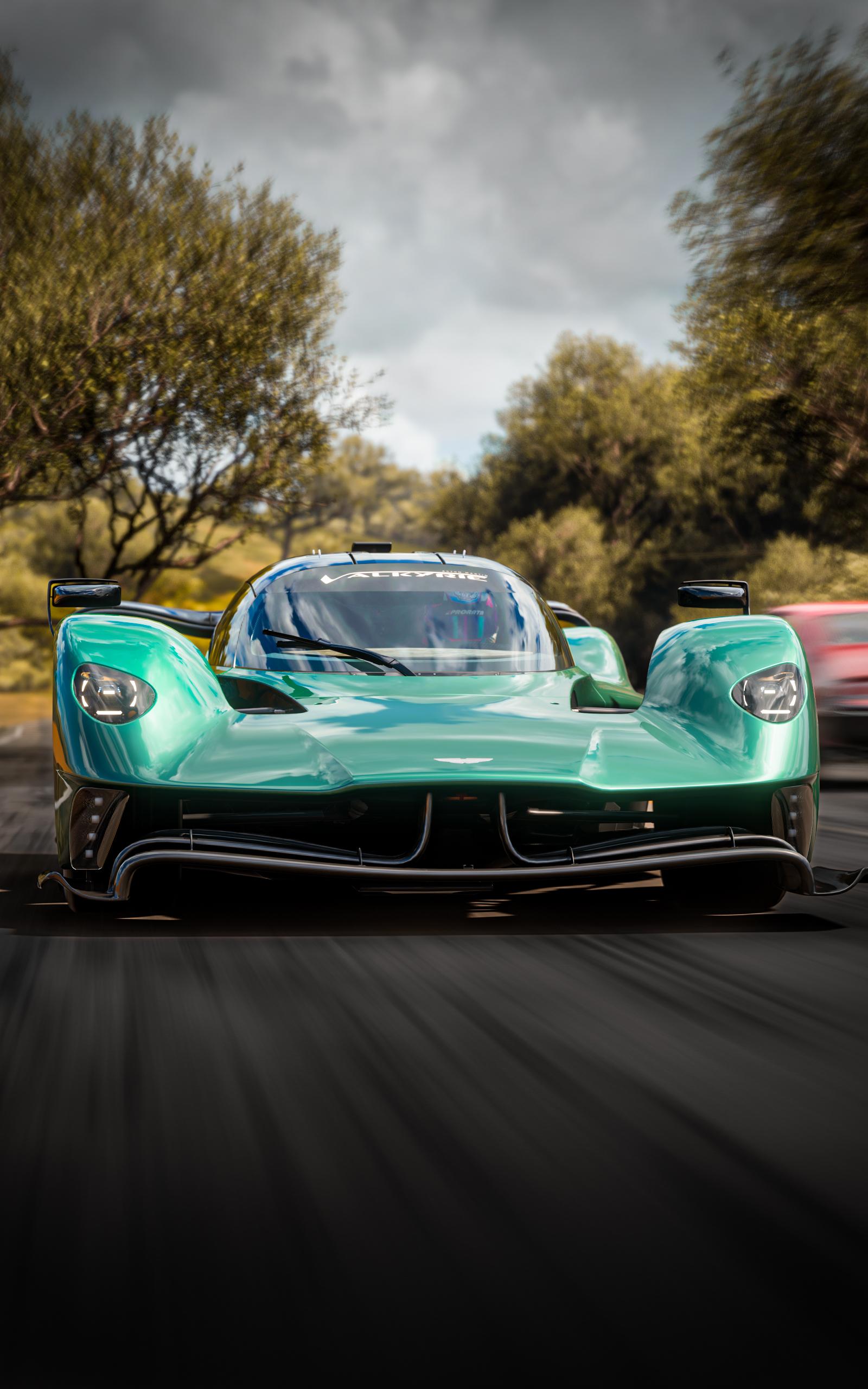 阿斯顿马丁碾压梅赛德斯，皮亚斯特里高光表现