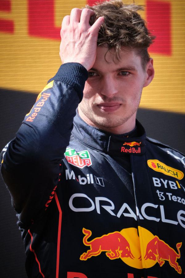 梅赛德斯绝杀阿斯顿马丁，周冠宇刷新纪录