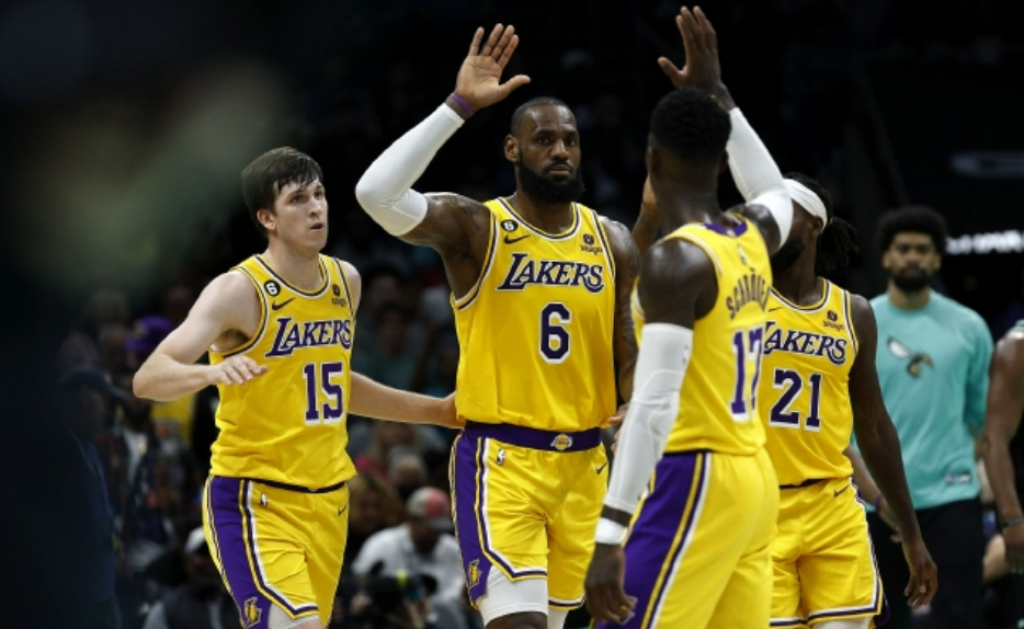 索伯车队险胜威廉姆斯，拉塞尔状态火热