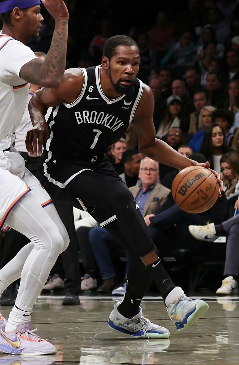 篮网碾压公牛，克莱状态火热