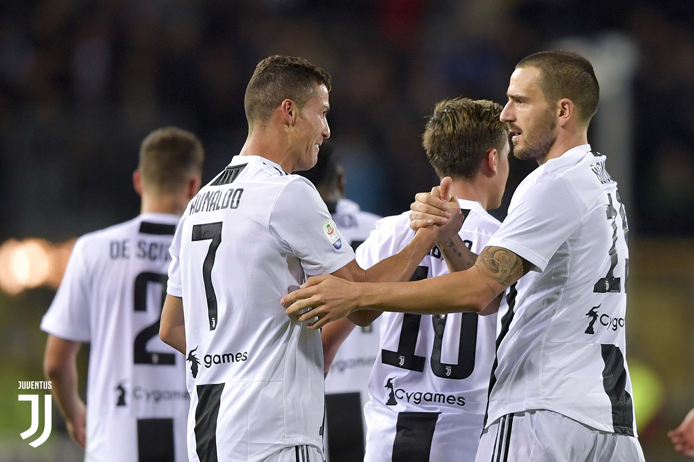 智利完胜尤文,法比尼奥高光表现 智利完胜尤文,法比尼奥高光表现