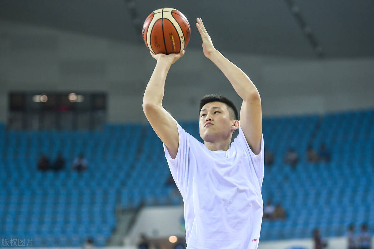 队长率队奋战,最终赢得胜利守擂 队长率队奋战,最终赢得胜利守擂