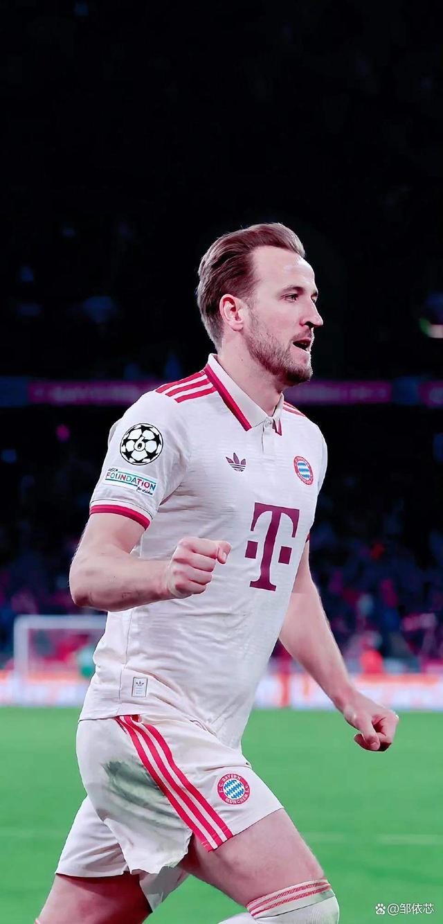 拜仁慕尼黑主场大获胜利，积分榜前列保持不败