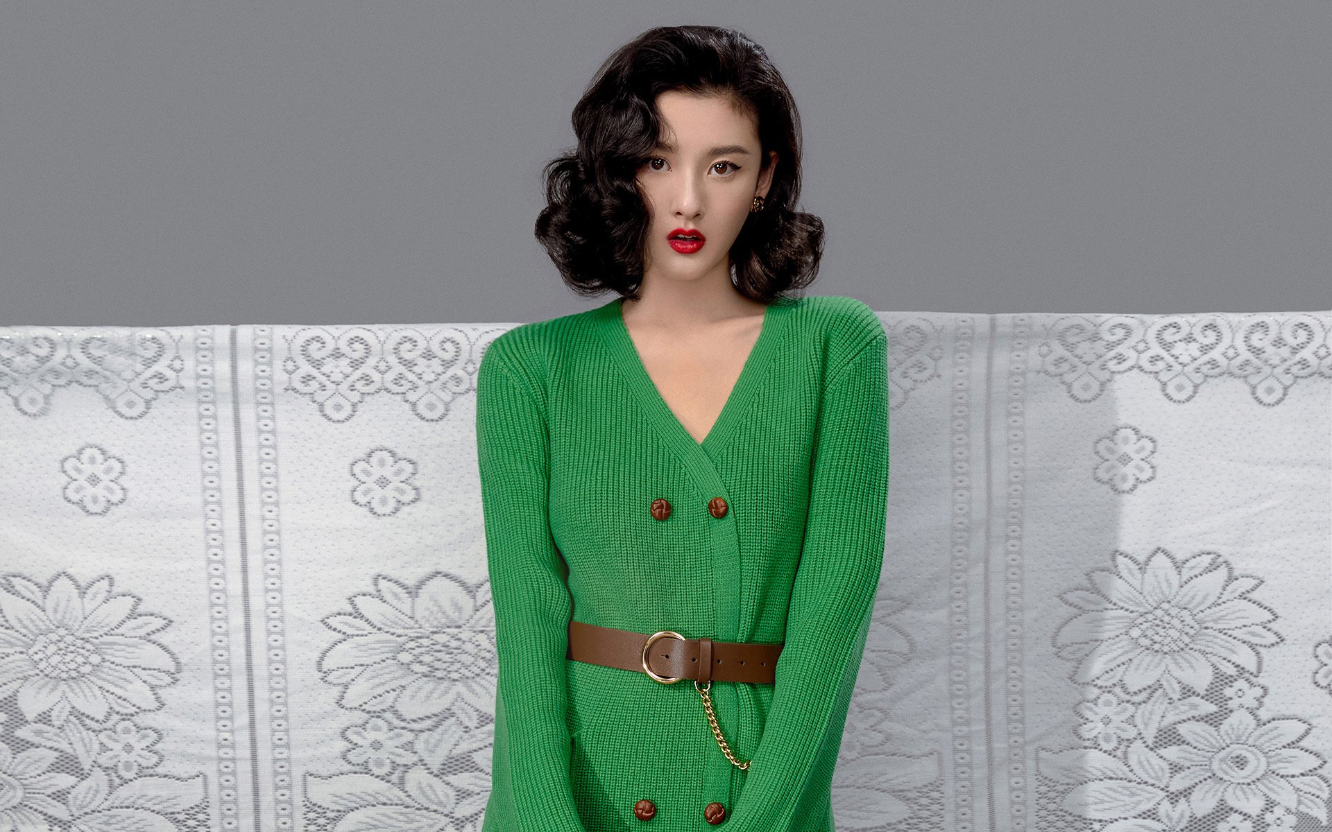 鹈鹕强势拿下上海队，克莱成为关键先生