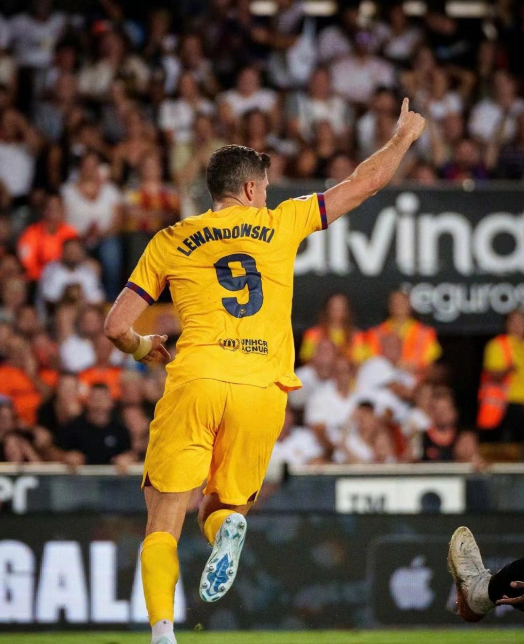 瓦伦西亚战胜对手,赢得关键比赛 瓦伦西亚战胜对手,赢得关键比赛