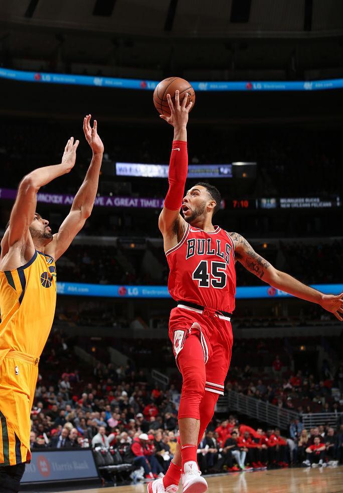 公牛连胜势头不减,备战下一场比赛 公牛连胜势头不减,备战下一场比赛