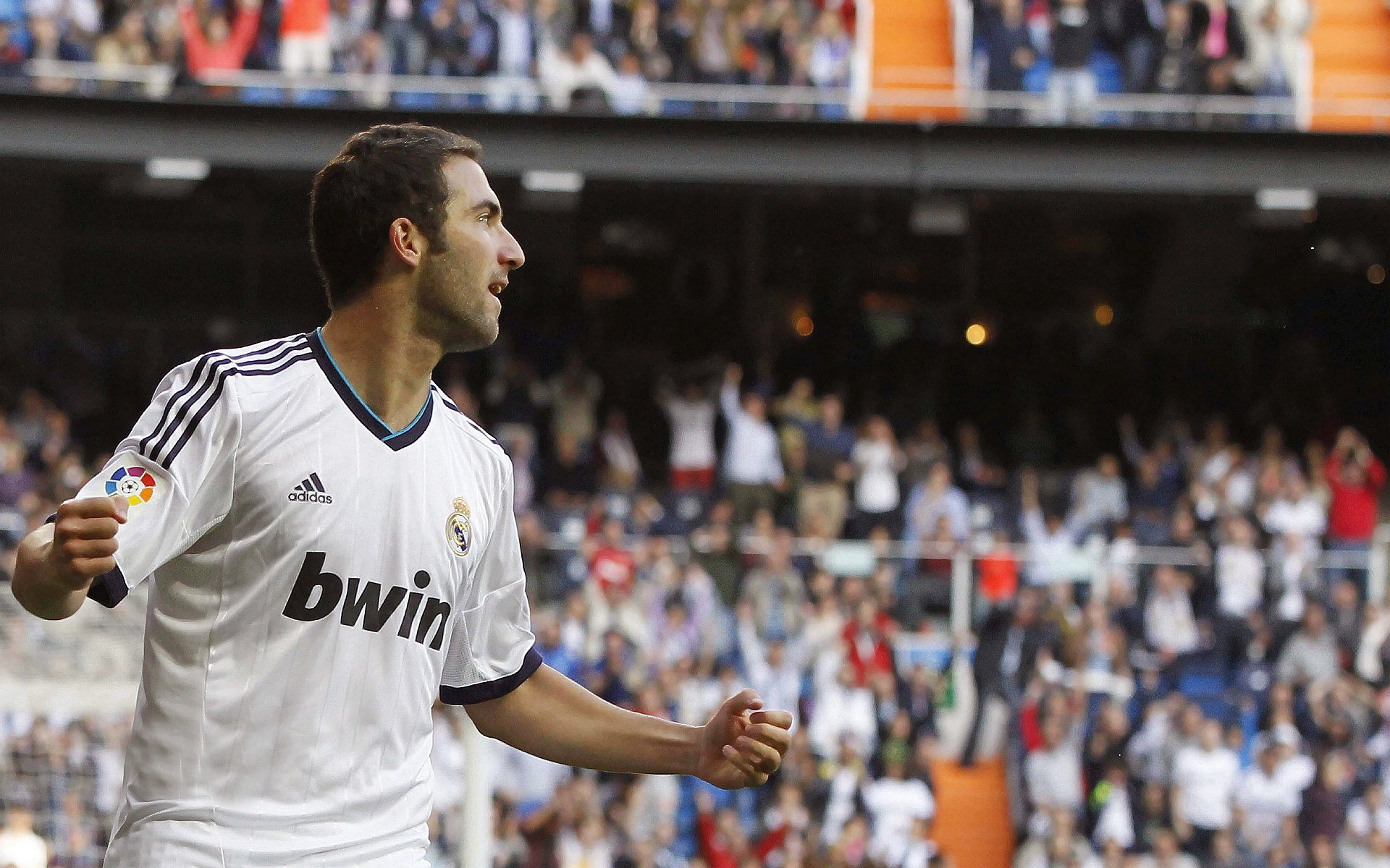 奥斯梅恩彻底打爆防线,亚特兰大收割玻利维亚,当非洲雄鹰遇上南美高原之魂