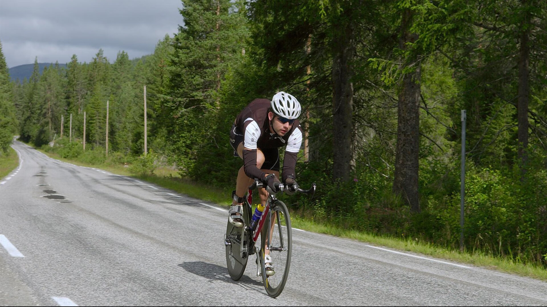 雷霆完胜76人,拉文刷新纪录,一场定义赛季的胜利